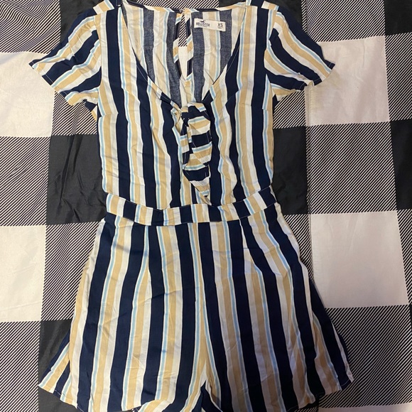 Dresses, rompers and skirts. - Picture 4 of 7